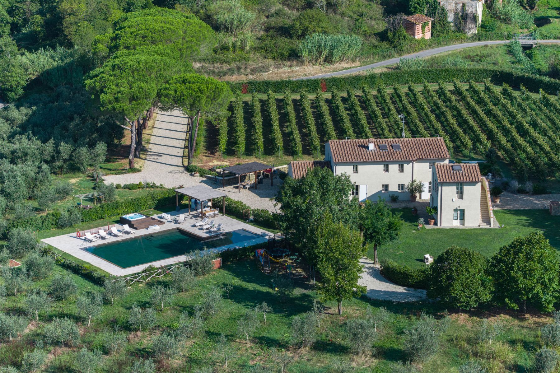 Colline villa photo.